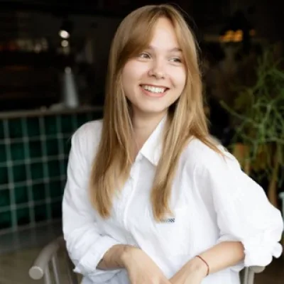 Виктория преподаватель канала «Английский на слух»
