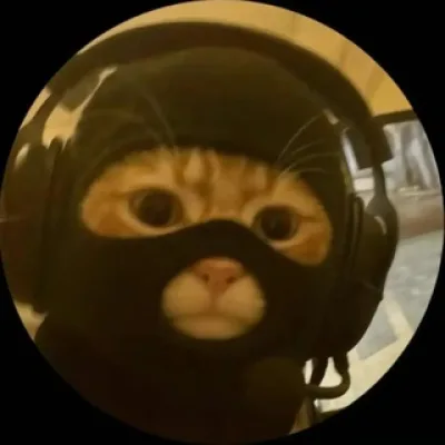Олег Жгутов