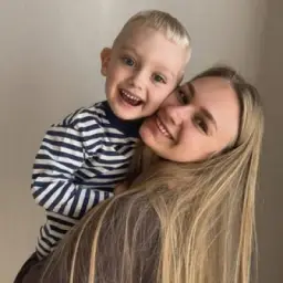С Владюхой за руку 🧸