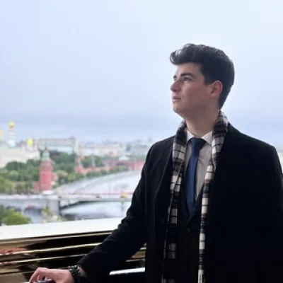 Михаил Степанов