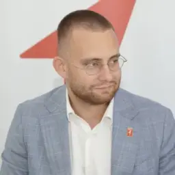 Алексей Лаврентьев