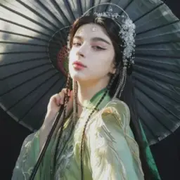 🥀Alex in a crown of flowers🥀