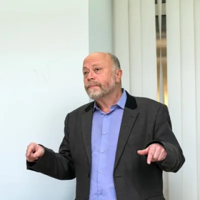Дмитрий Травин