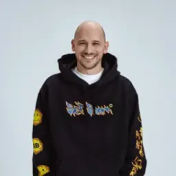 Дядя Пионер