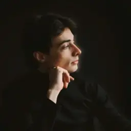 Александр Свинцов