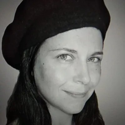 Laura Ru